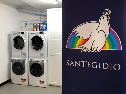 Whirlpool EMEA donates washers and dryers to the newly opened Pope Francis Laundry and Shower Service in Genoa